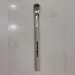 Jones Road The Detail Brush